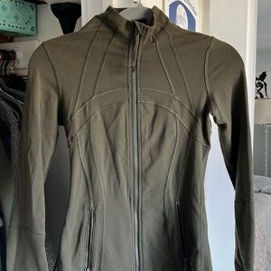 lululemon workout jacket!